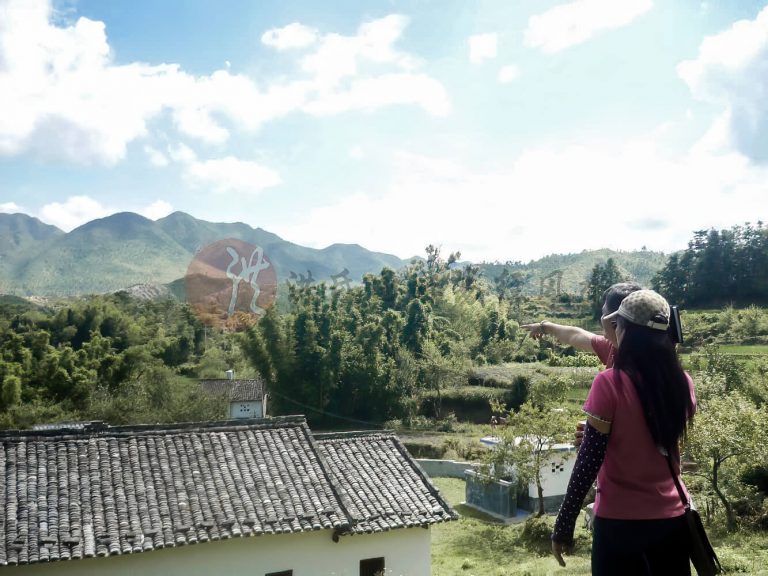 洪博士风水师傅环顾勘察三撩四周周围大环境 | 洪氏风水