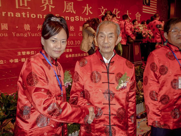 洪博士风水师傅与李定信风水师傅